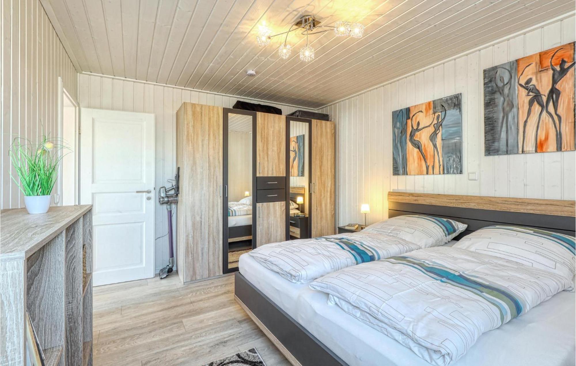 2 Bedroom Nice Home In Zerpenschleuse Bagian luar foto