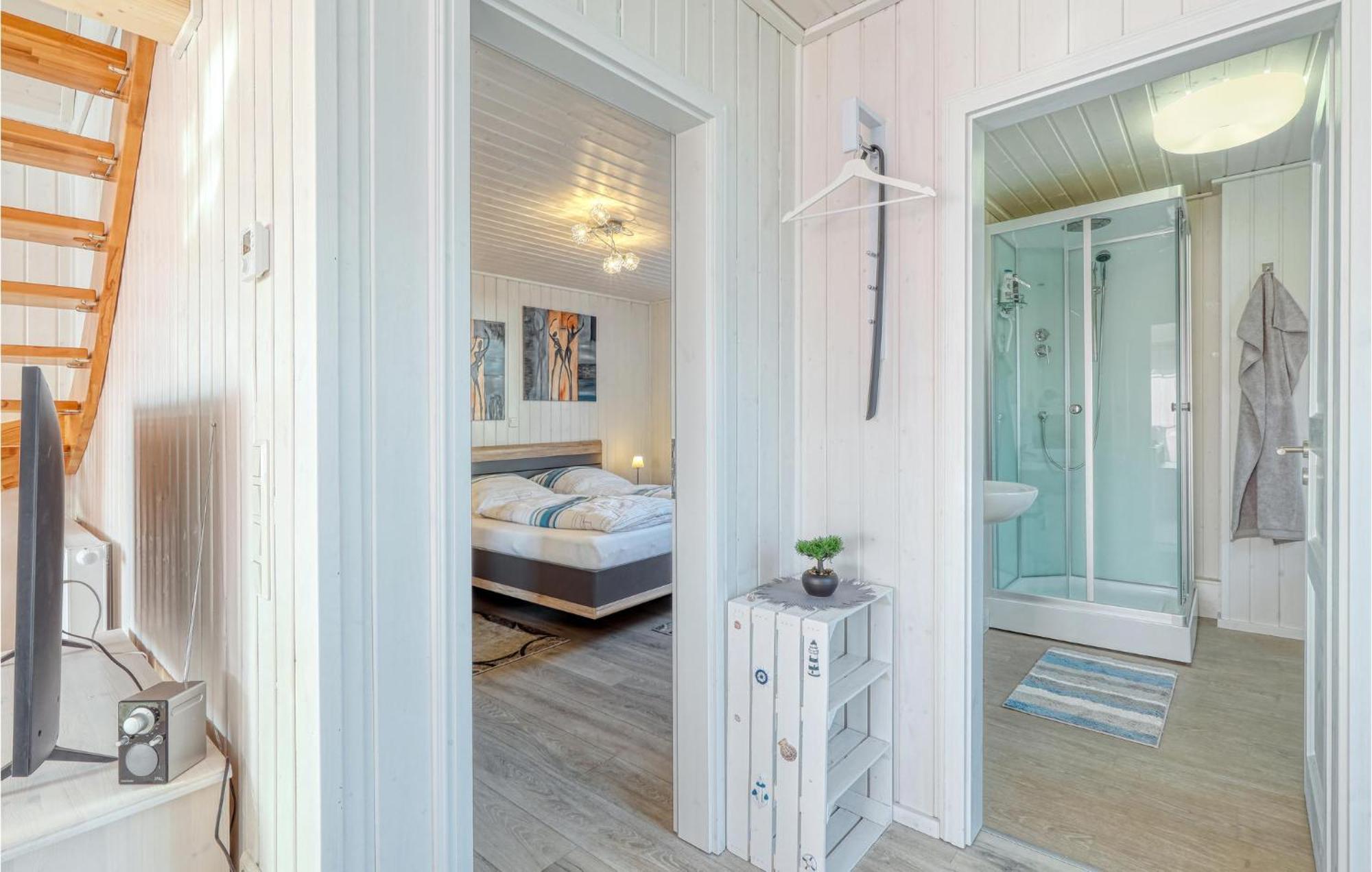 2 Bedroom Nice Home In Zerpenschleuse Bagian luar foto