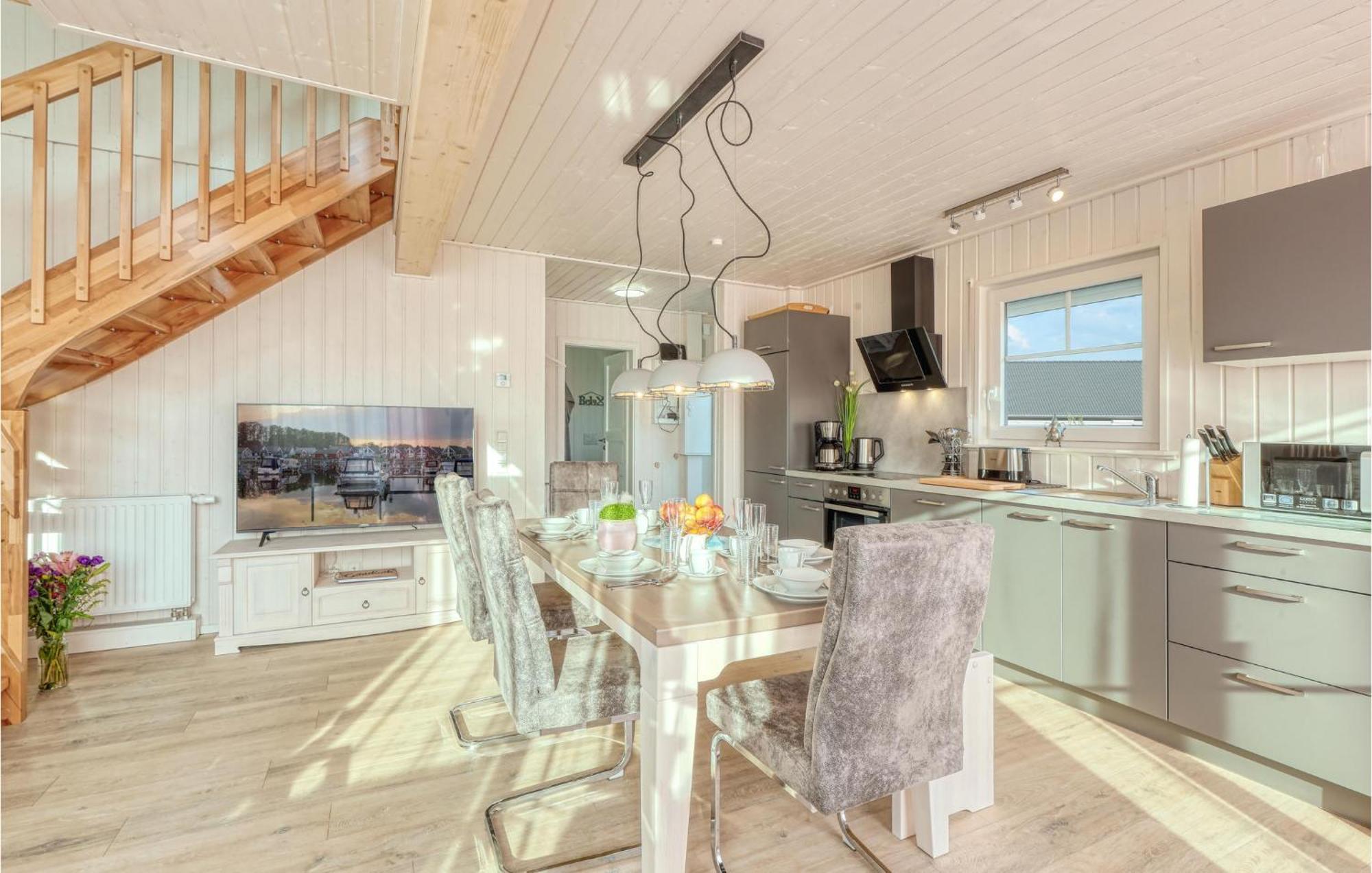 2 Bedroom Nice Home In Zerpenschleuse Bagian luar foto